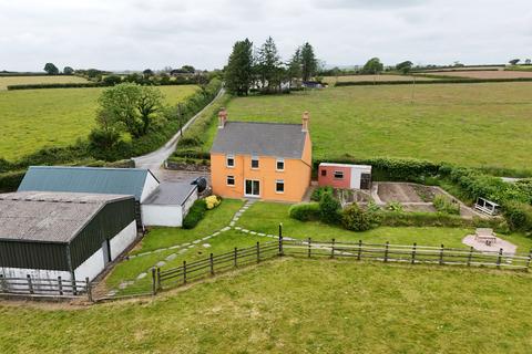 4 bedroom property with land for sale, Whitland SA34