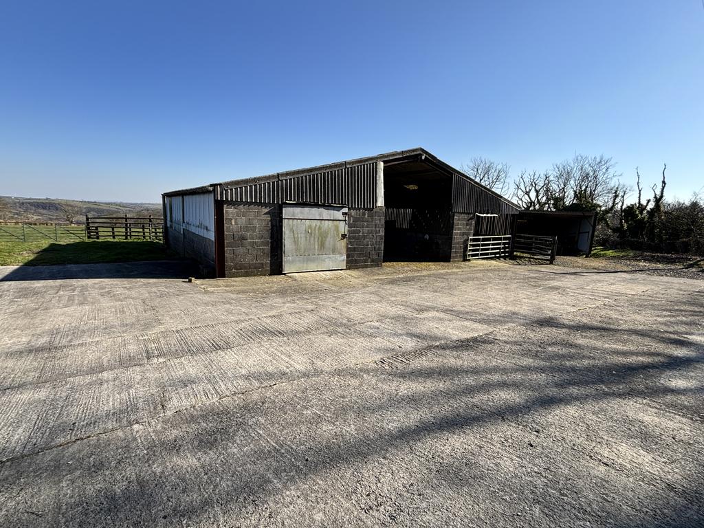 Externally &amp; Outbuildings