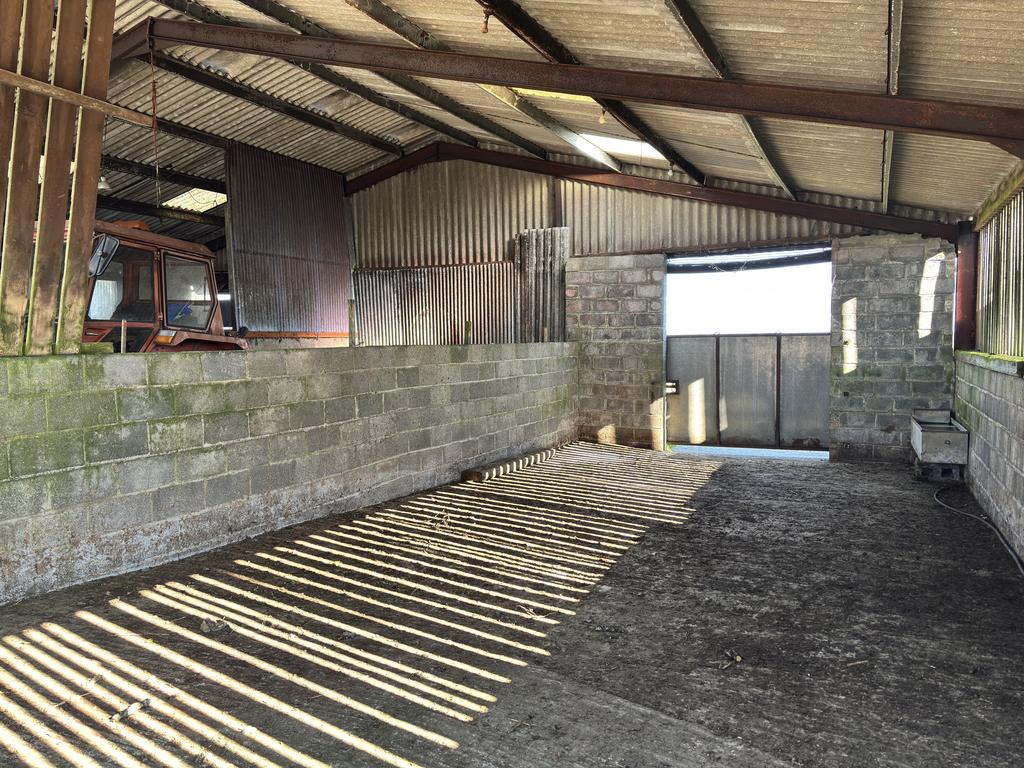 Externally &amp; Outbuildings