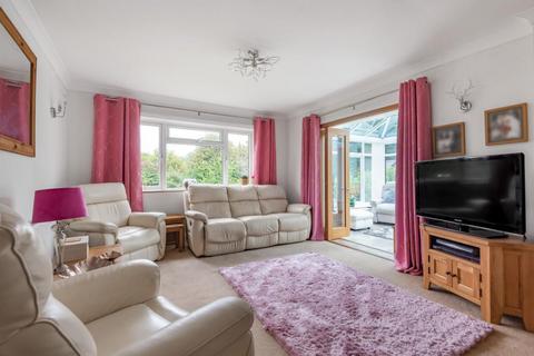 Walton Cottage Springvale Avenue, Kings Worthy, Winchester, SO23 7LH