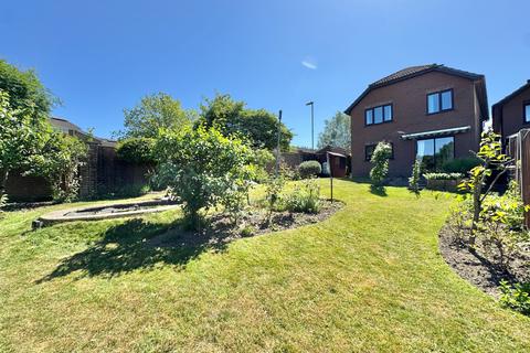 4 bedroom detached house for sale, Locks Heath Park Road, Locks Heath
