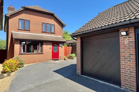 4 bedroom detached house for sale, Locks Heath Park Road, Locks Heath