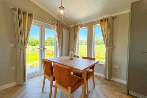 2 bedroom lodge for sale, St Osyth Essex