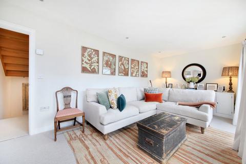 undefined, Magna Square, East Sheen, London