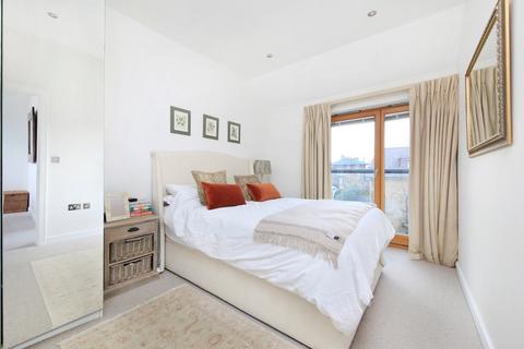 undefined, Magna Square, East Sheen, London