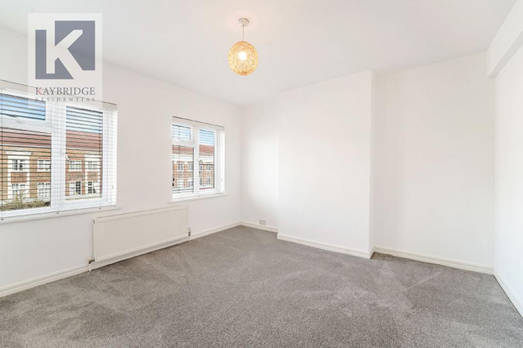 Stoneleigh Broadway KT17 2 HS