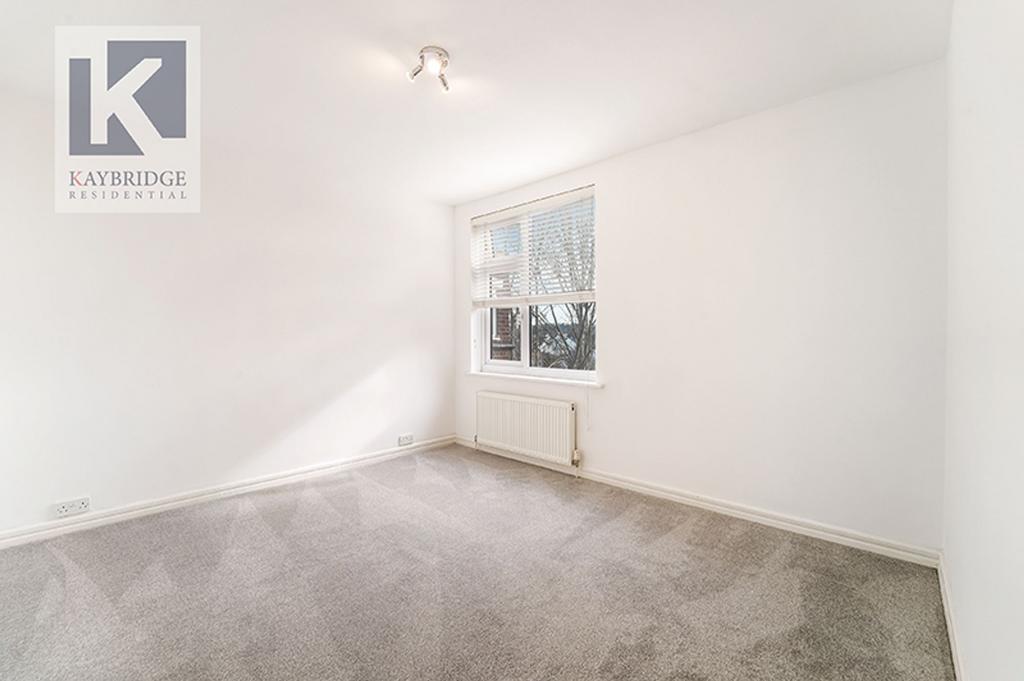 Stoneleigh Broadway KT17 2 HS