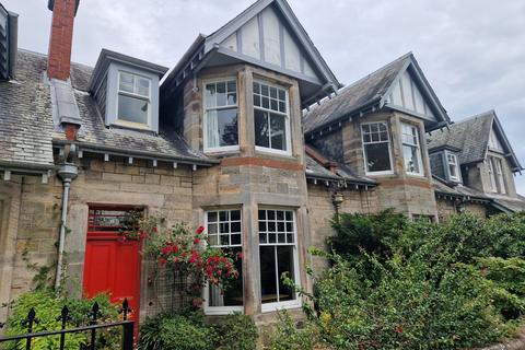 4 bedroom terraced house to rent, Hepburn Gardens, St Andrews, KY16