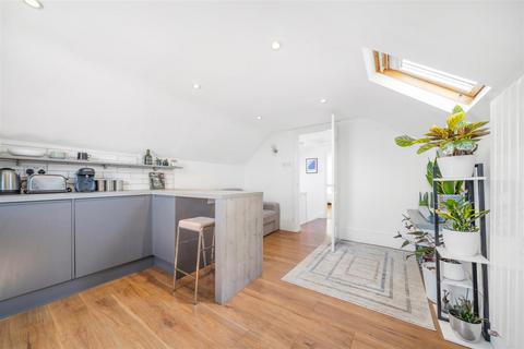 1 bedroom flat for sale, Gipsy Road, Gipsy Hill, SE27