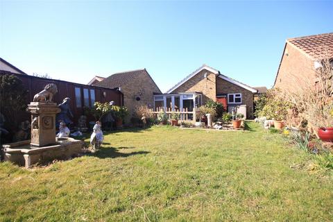3 bedroom bungalow for sale, Broad Oaks, Wickford, Essex, SS12