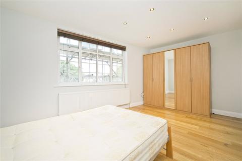 4 bedroom flat to rent, Camden Road, Holloway, London