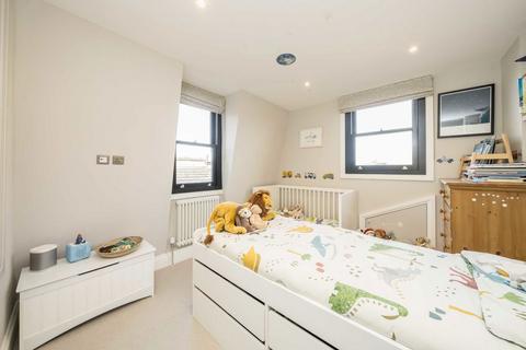58 Briscoe Road, London, SW19 2AQ