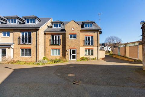 Flat 3, 39 Ravine Grove, London, SE18 2ND