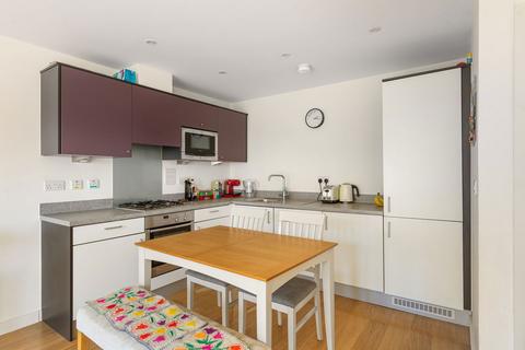Flat 3, 39 Ravine Grove, London, SE18 2ND