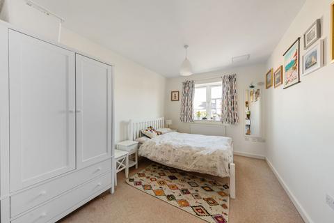 Flat 3, 39 Ravine Grove, London, SE18 2ND