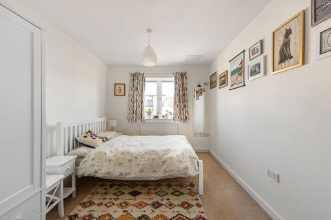 Flat 3, 39 Ravine Grove, London, SE18 2ND