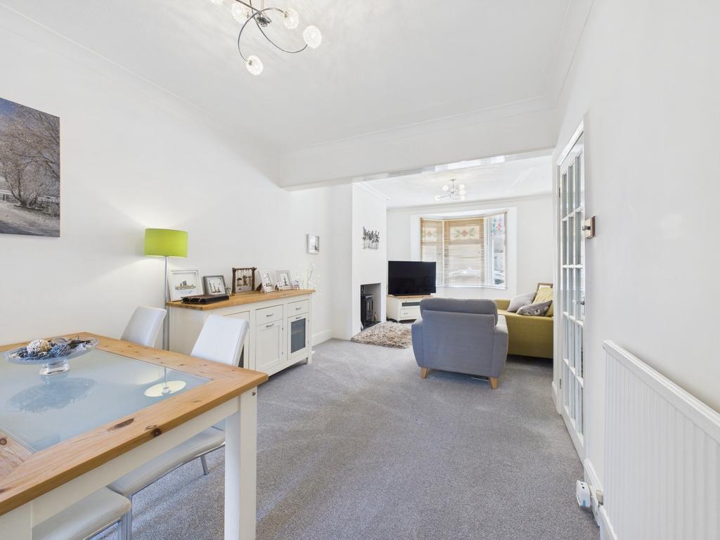 Lounge / dining room