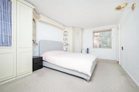 undefined, Robert Close, Little Venice, W9