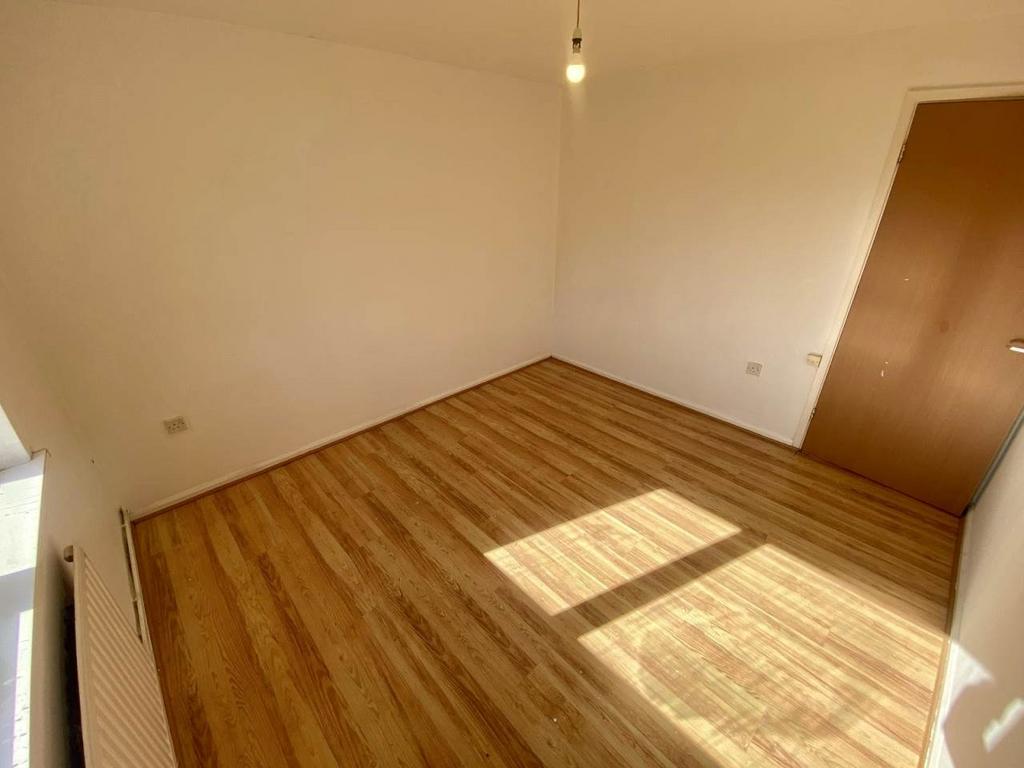 372163e6-0a15-4d57-9