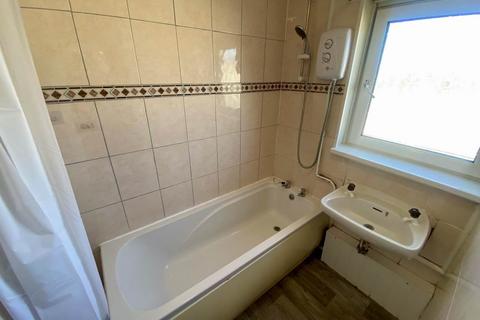 2 bedroom house to rent, Heol Awstin, Ravenhill, , Swansea