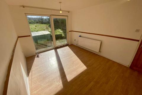2 bedroom house to rent, Heol Awstin, Ravenhill, , Swansea