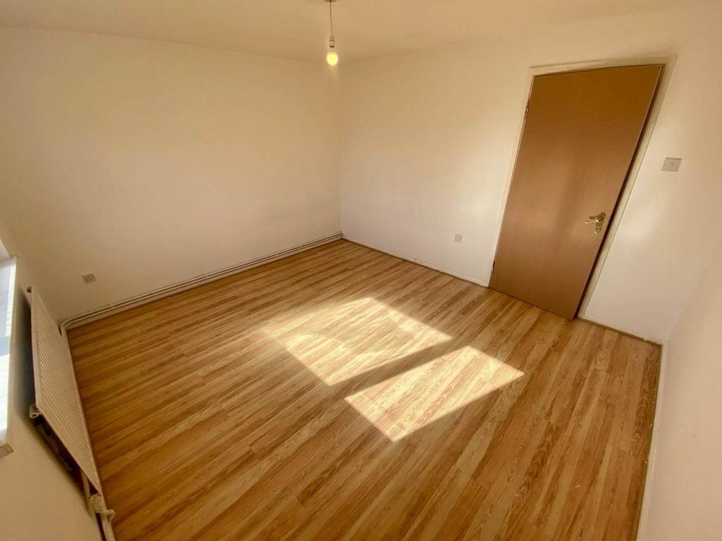 281b834b-4c37-4a79-b