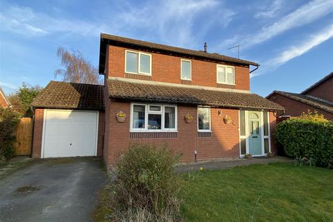 3 bedroom detached house for sale, 11 Woodcrest, Bicton Heath, Shrewsbury, SY3 5EU