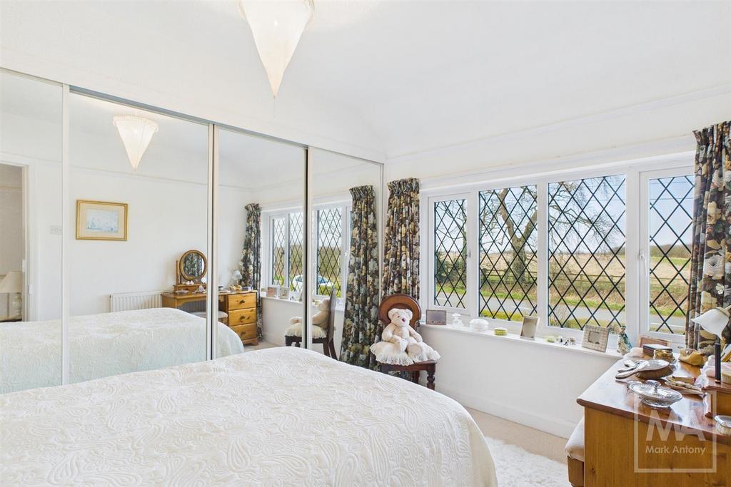Bedroom.jpg