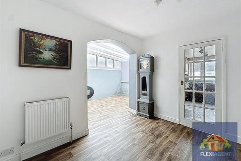 5 bedroom semi-detached house for sale, Sunny Road, Southport PR9