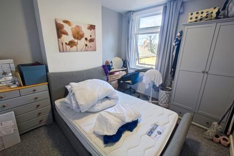 2 bedroom flat for sale, Griffin Road, Plumstead, London, SE18