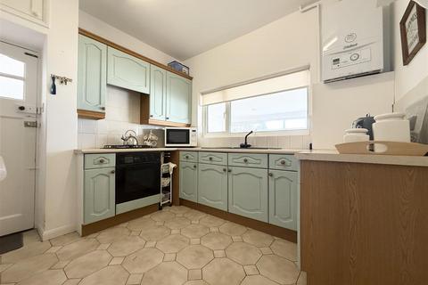2 bedroom detached bungalow for sale, Welford Road, Wigston LE18