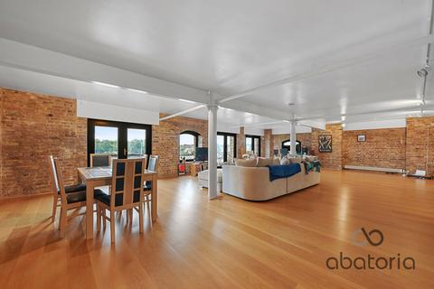 3 bedroom apartment for sale, St. Johns Wharf, 104-106 Wapping High Street, London, E1W