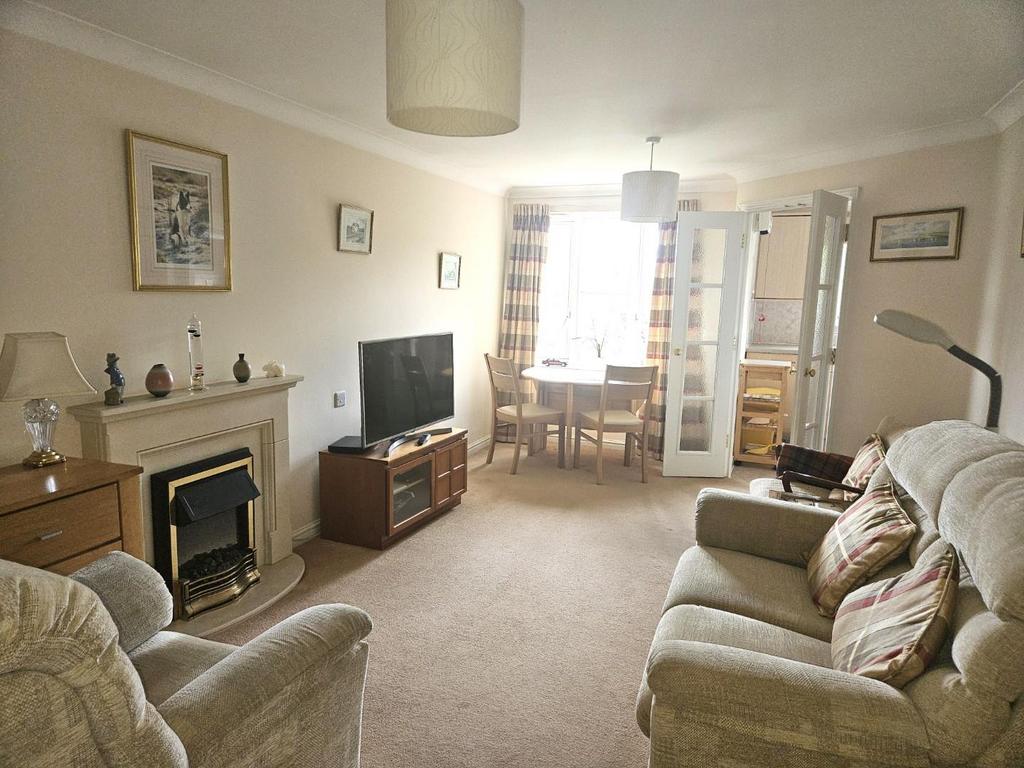 Sitting room 1 this one.jpg
