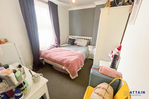 undefined, High Street, Newhall DE11