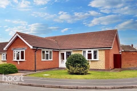 3 bedroom detached bungalow for sale, Padgate Close, Leicester