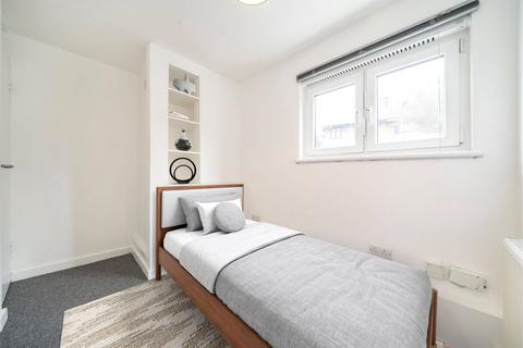 2 bedroom apartment to rent, The Heights, Charlton, SE7