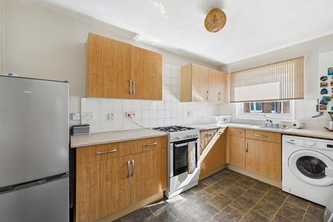 2 bedroom apartment for sale, Beaumont Drive, Whitley Bay