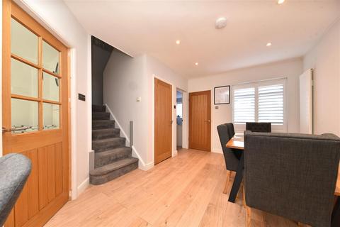 17 Hampton Close, Stevenage, SG2 8SP
