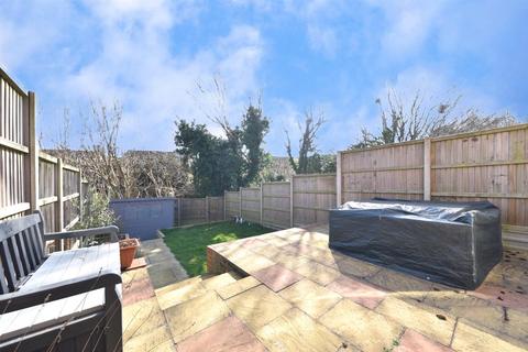 17 Hampton Close, Stevenage, SG2 8SP