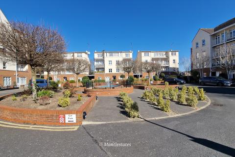 Girton Court, Whetstone N20
