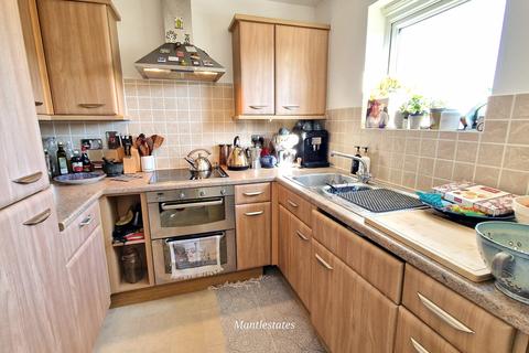 1 bedroom flat for sale, Girton Court, Whetstone N20