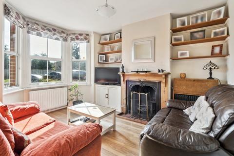 3 bedroom cottage for sale, Park Road, Farnham Royal SL2