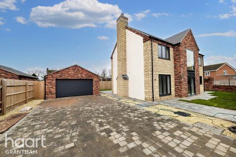 4 bedroom detached house for sale, Green Lane, Grantham