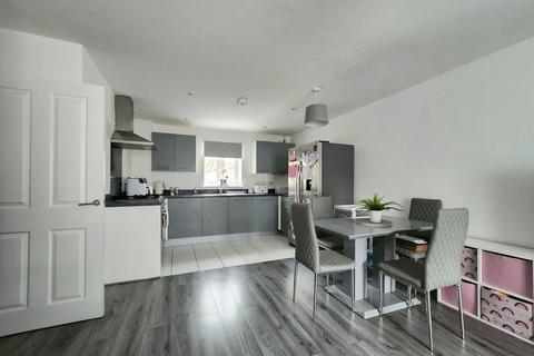 2 bedroom ground floor flat for sale, Nettle Way, Sheerness ME12