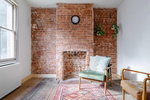 11 Alan Road, Norwich, NR1 2BX