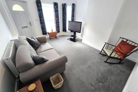 3 bedroom end of terrace house for sale, Bells Road, Gorleston