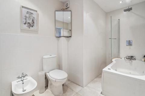 The Laurels Brays Close, Hyde Heath, Amersham, HP6 5RZ
