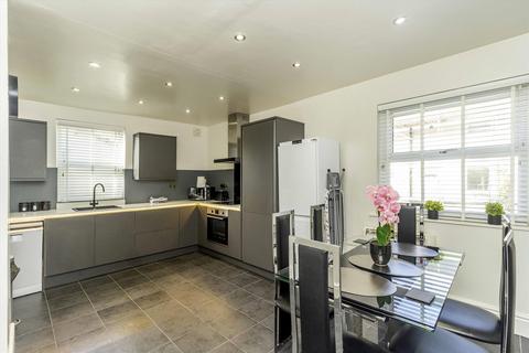 4 bedroom flat for sale, Albert Road, Morecambe LA4