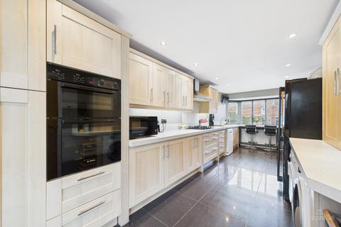 4 Barrow Road, Barton-upon-humber, DN18 6AA