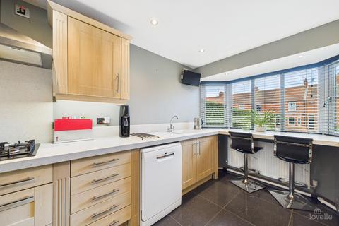 4 Barrow Road, Barton-upon-humber, DN18 6AA
